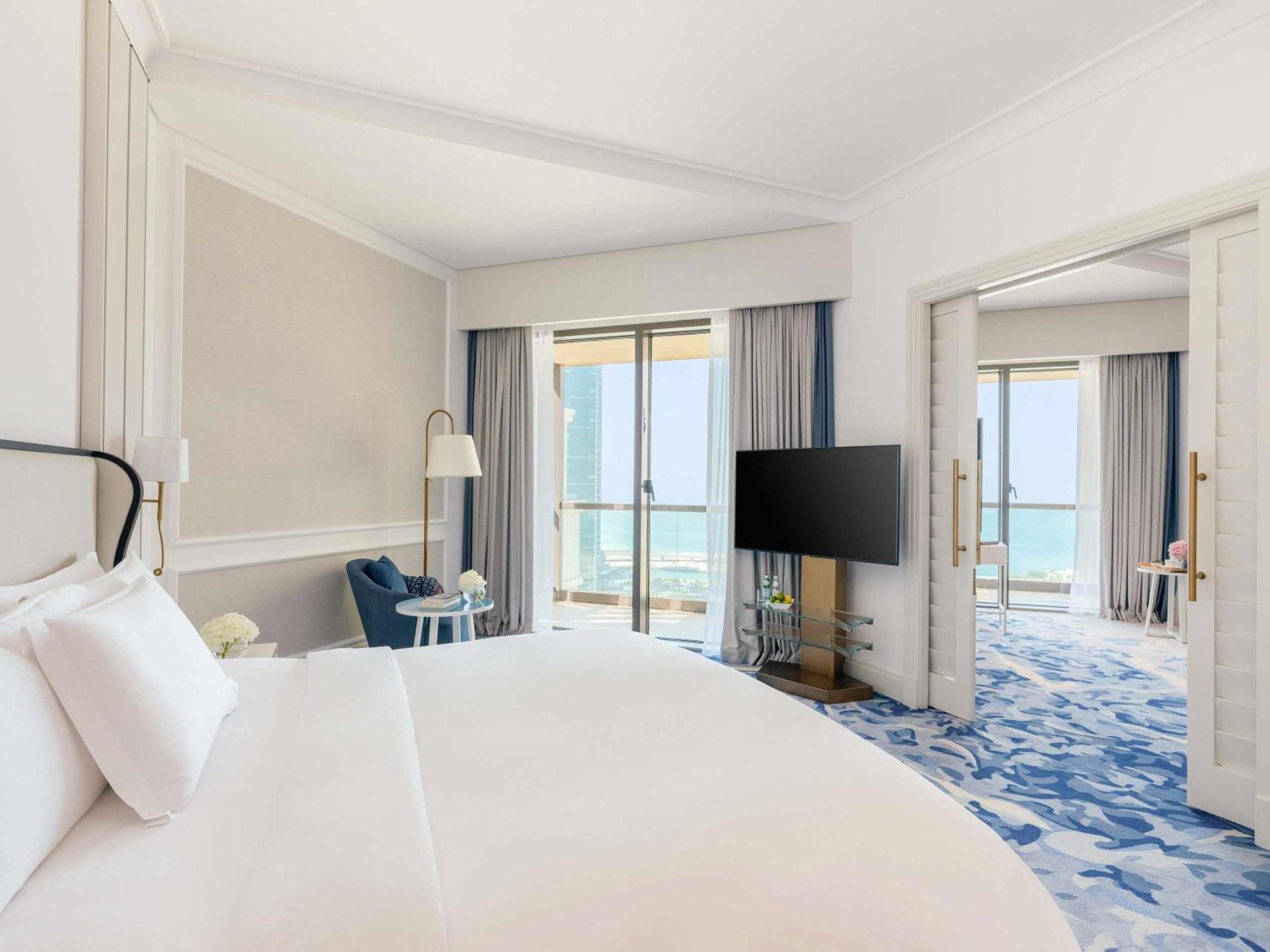 Prestige King Suite Partial Sea View Club Access,1773700197:JPEG